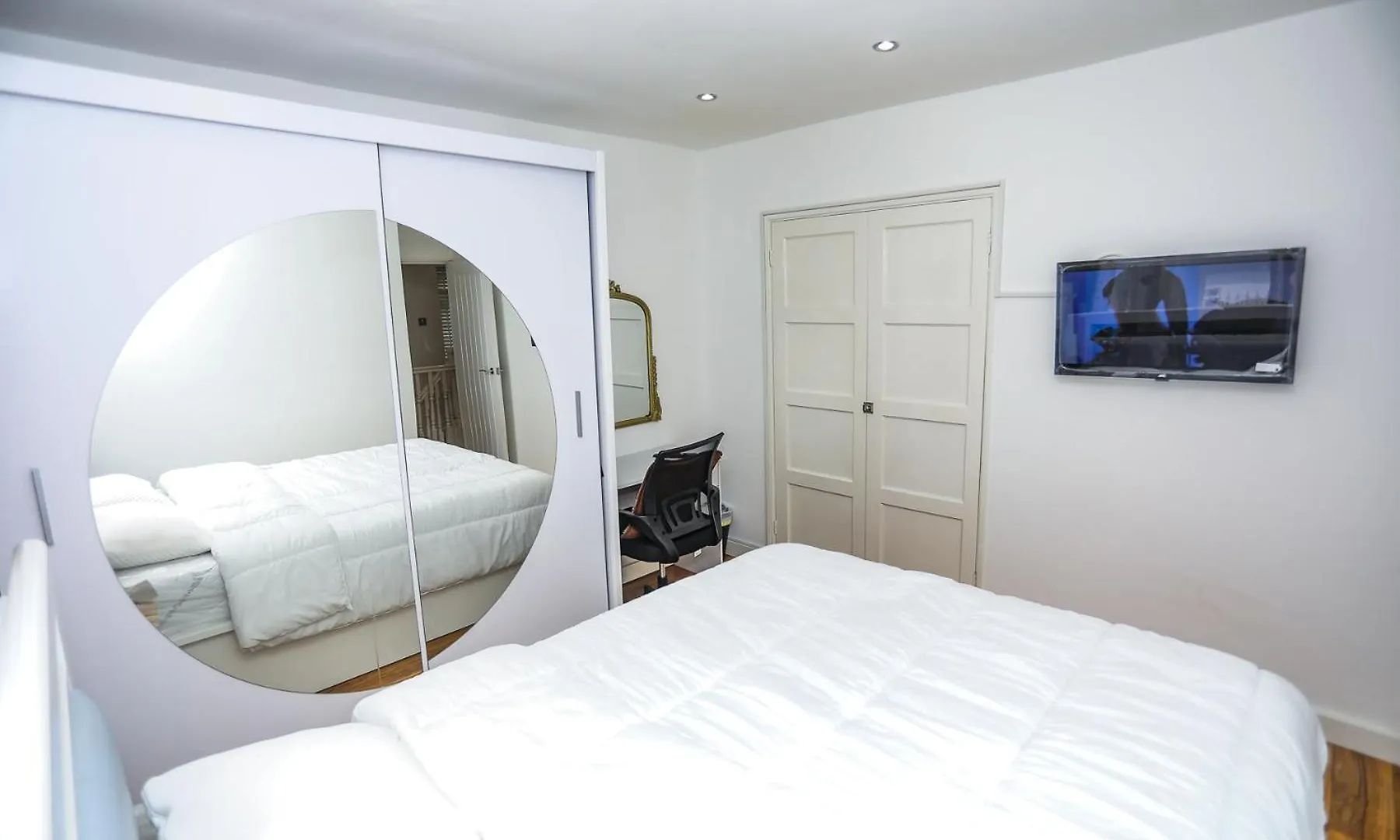 Luxury House In London Apartment Erith